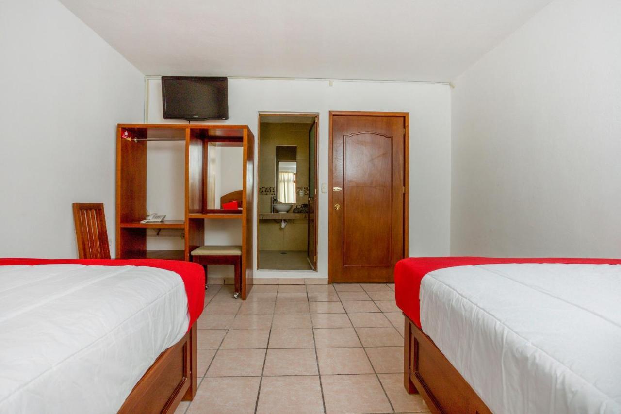Oyo Hotel Montes, Atlixco Puebla Kültér fotó
